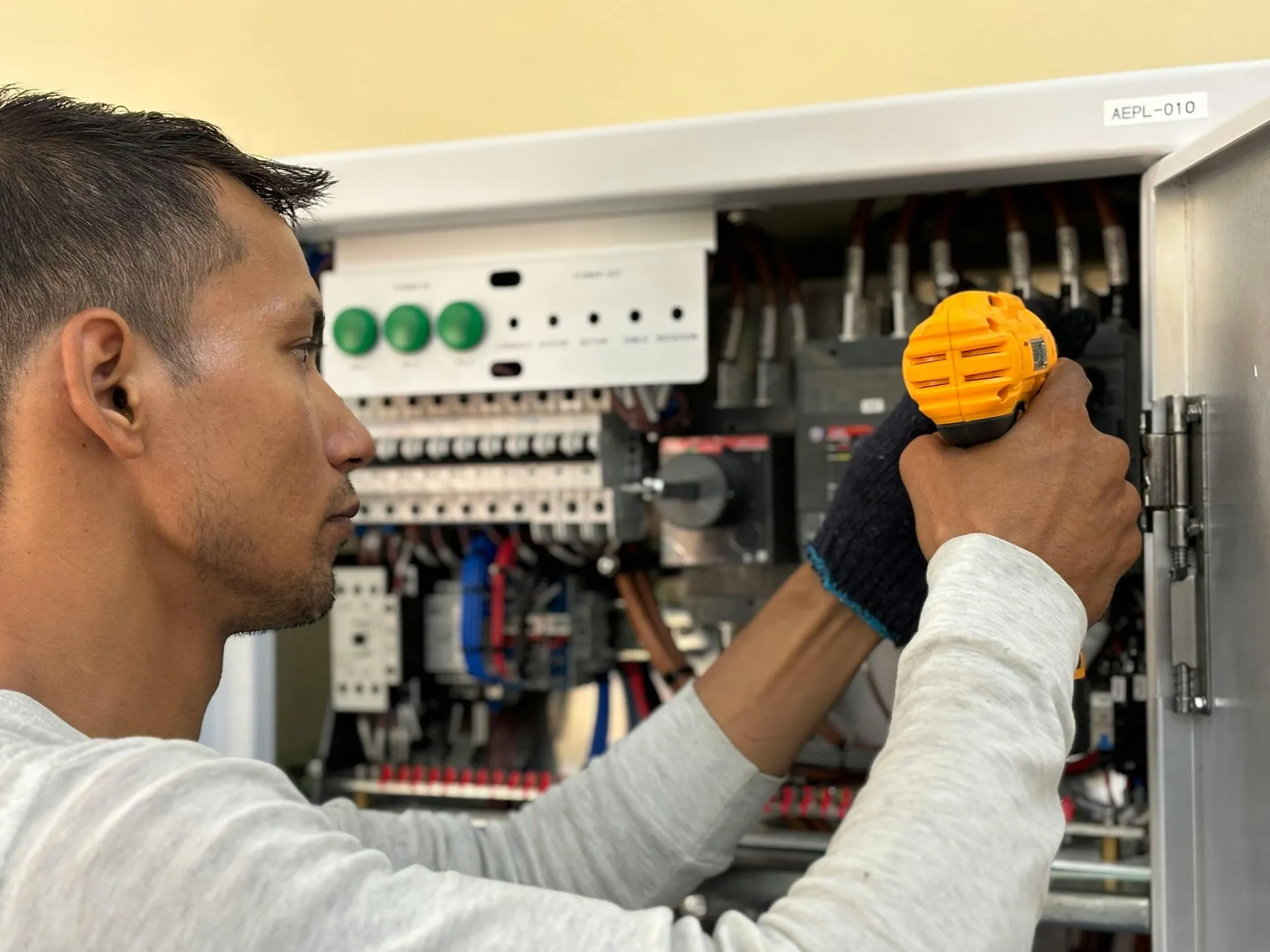 Williston Highlands Electrical Services